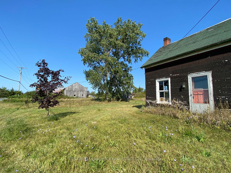 1677 County 8