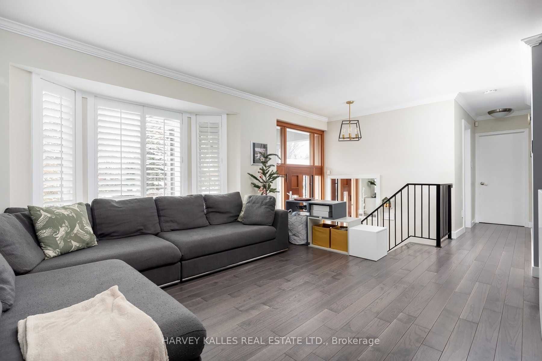 7 Rainham Place Left