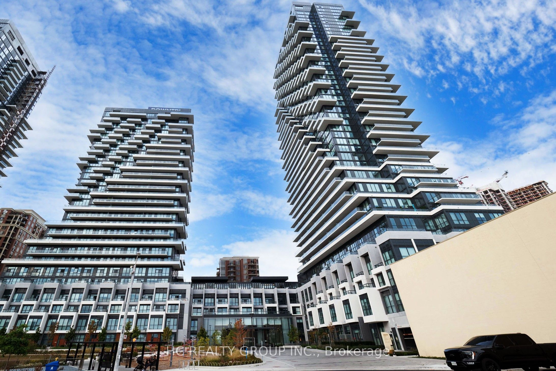 30 Inn On The Park Drive, #222