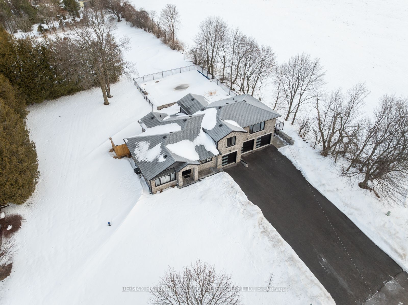 64 Bradley Boulevard