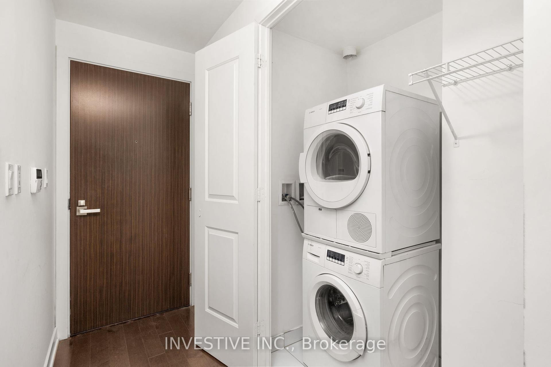 1 Bedroom Condo at 1 The Esplanade,  Toronto For sale