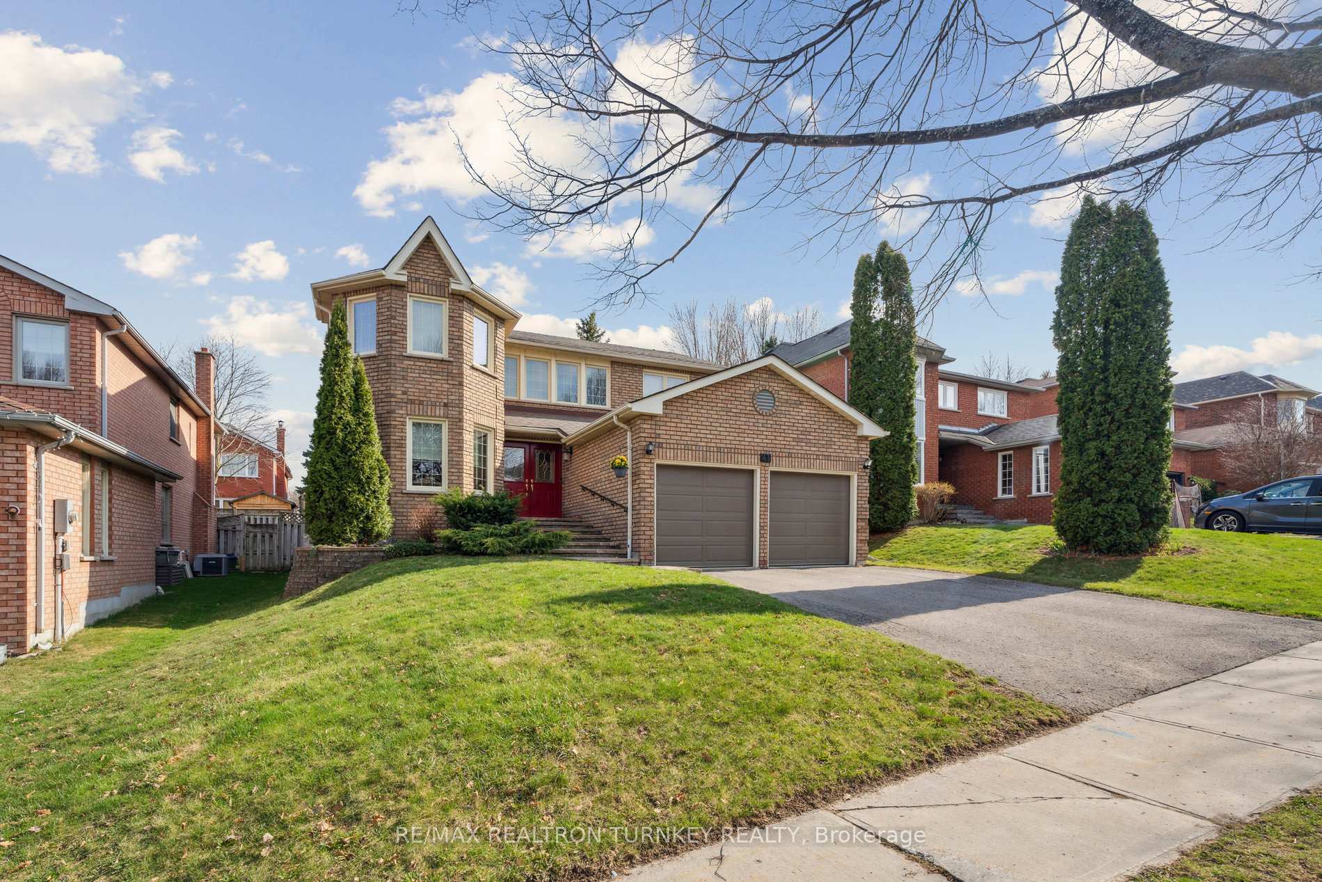 41 Goldsmith Crescent ; MLS ID: N12178838