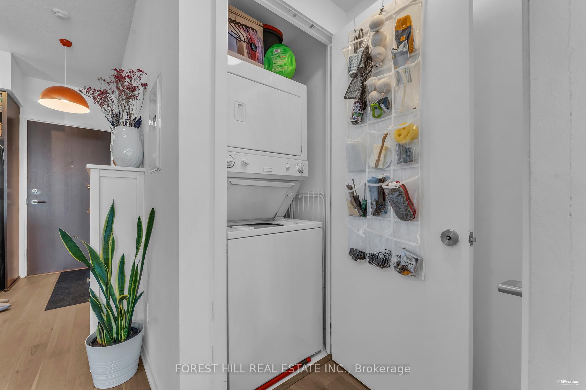 1 Bedroom Condo at 103 The Queensway, Toronto For sale