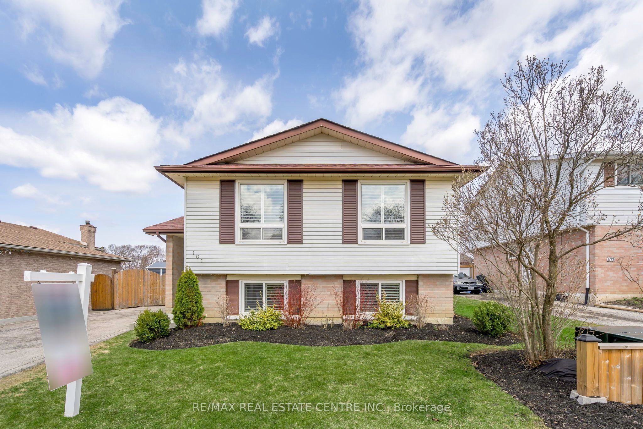 101 Rand Street, Hamilton, ON L8J 1A7