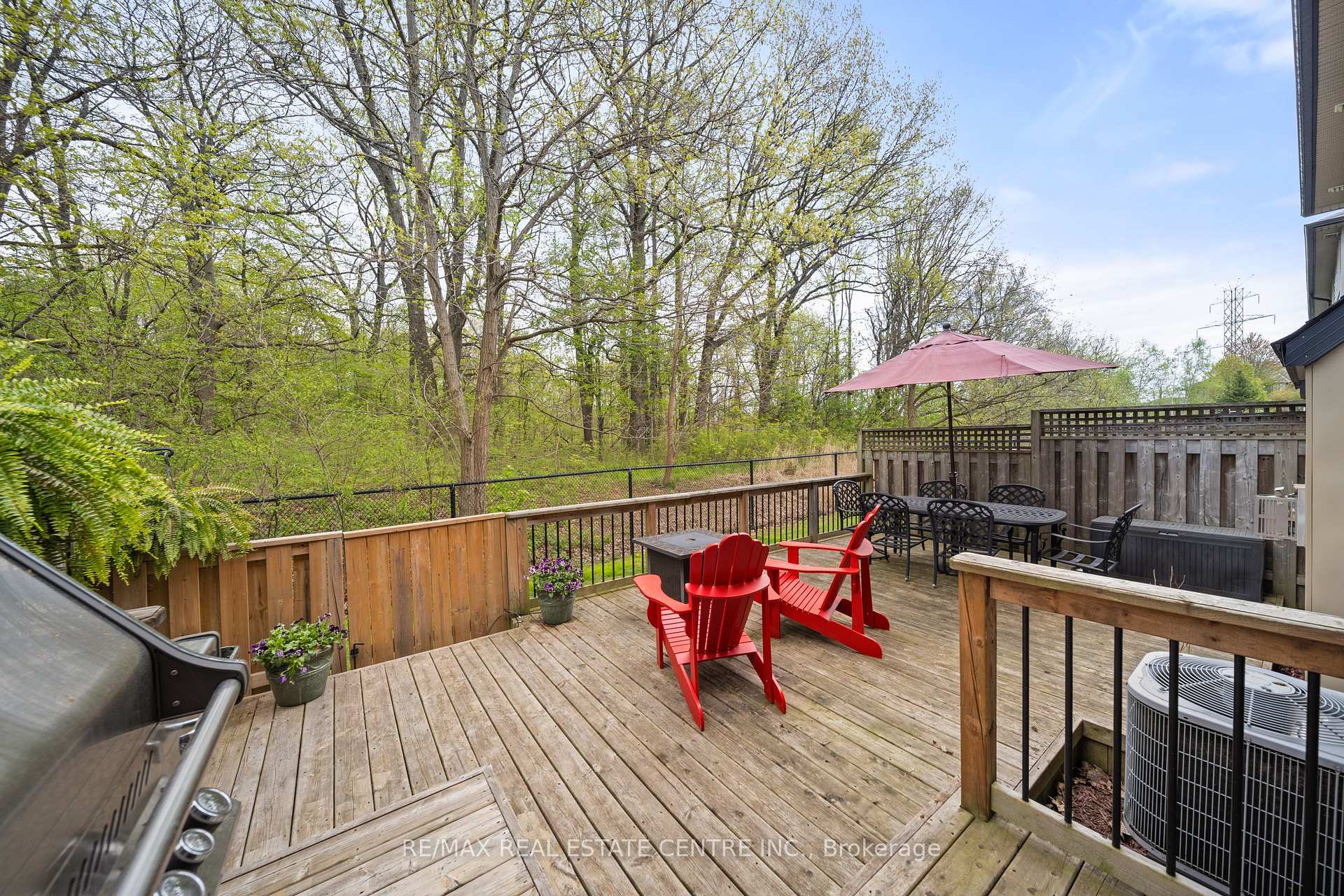 3 Bedrooms Condo at 441 Stonehenge, Hamilton For sale