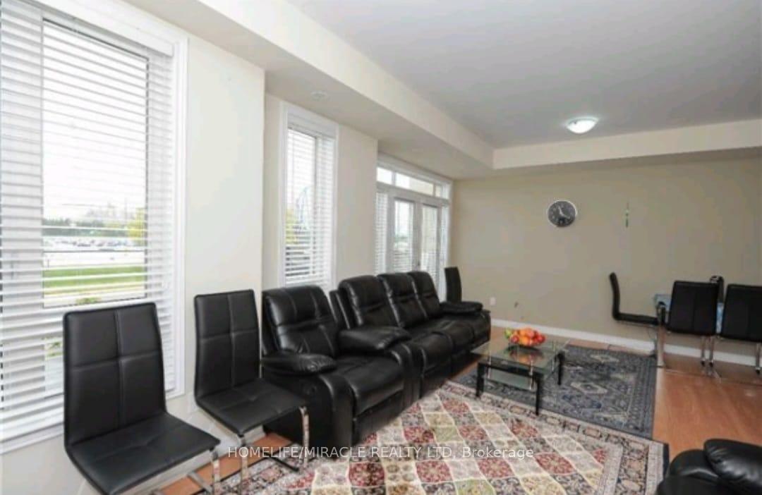 2 Bedrooms Condo at 9601 Jane, Vaughan For sale