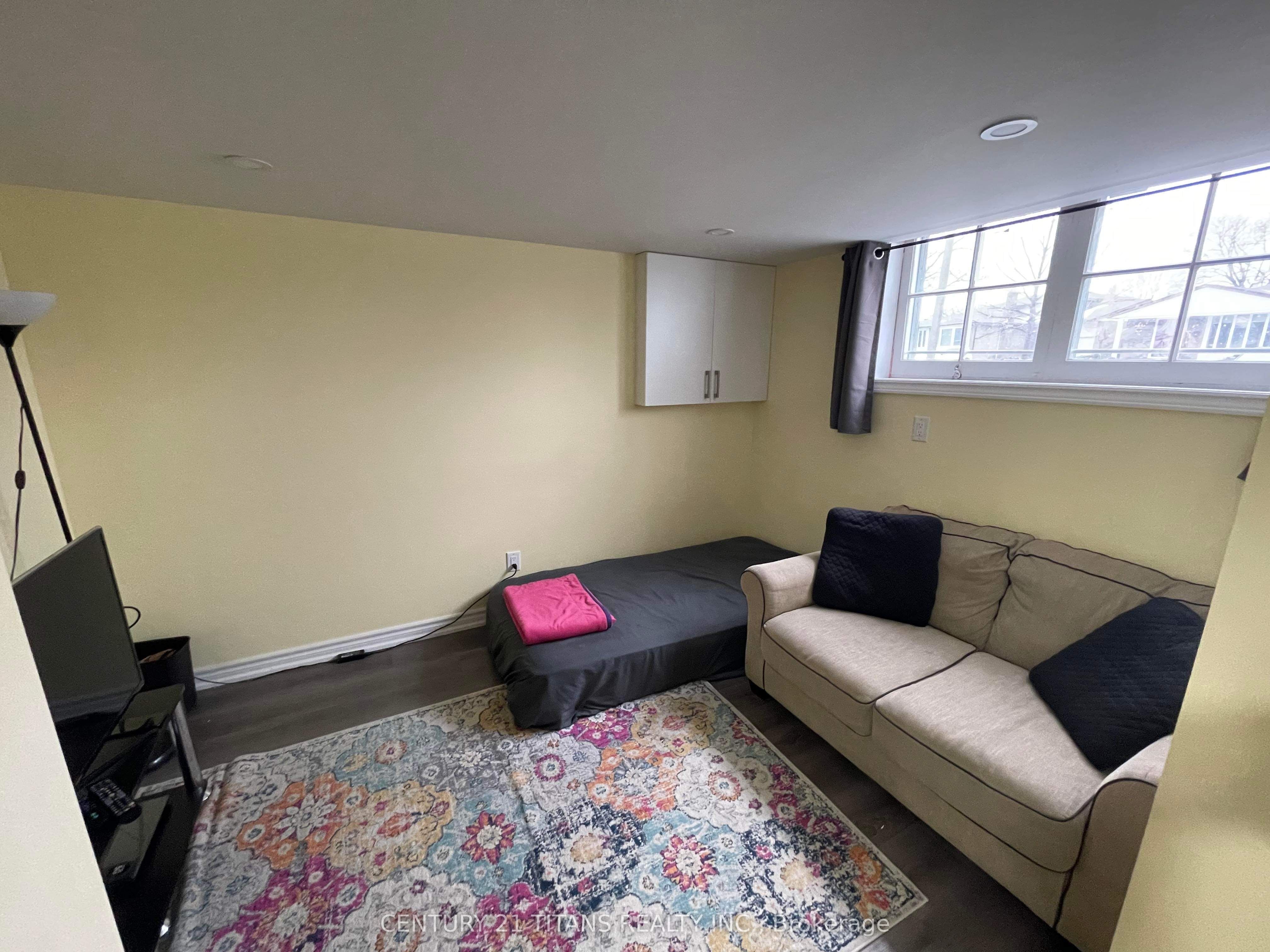 45 Albacore Crescent, Toronto, ON M1H 2L2
