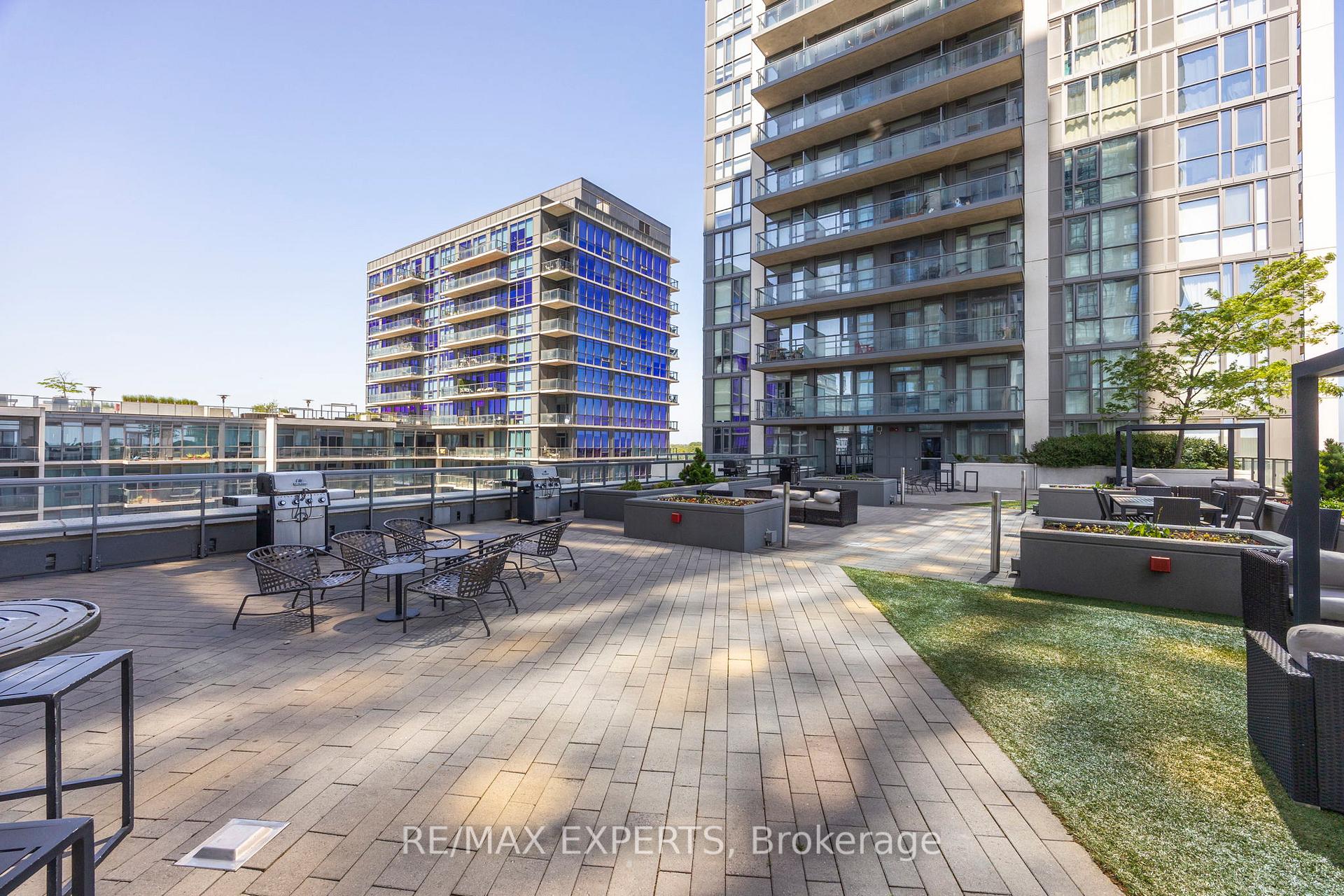 1 Bedroom Condo at 17 Zorra, Toronto For sale