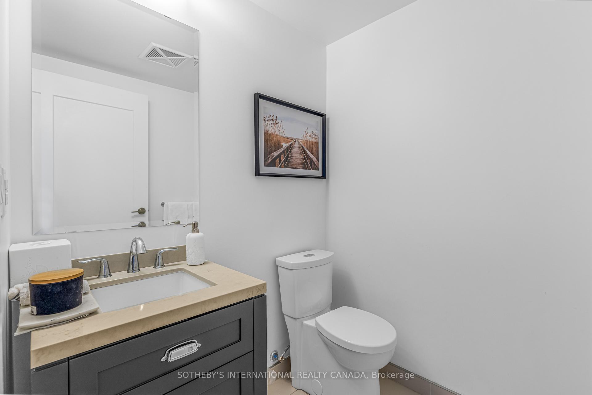 4 Bedrooms Condo at 25 Malcolm, Toronto For sale