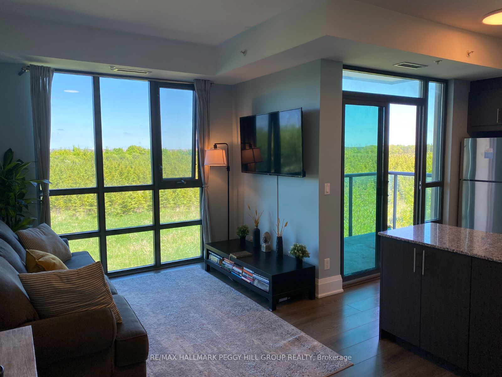 45 Yorkland Boulevard, #206