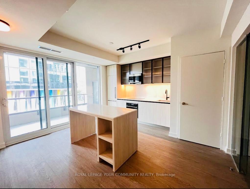 2 Bedrooms Condo at 425 Front, Toronto For sale