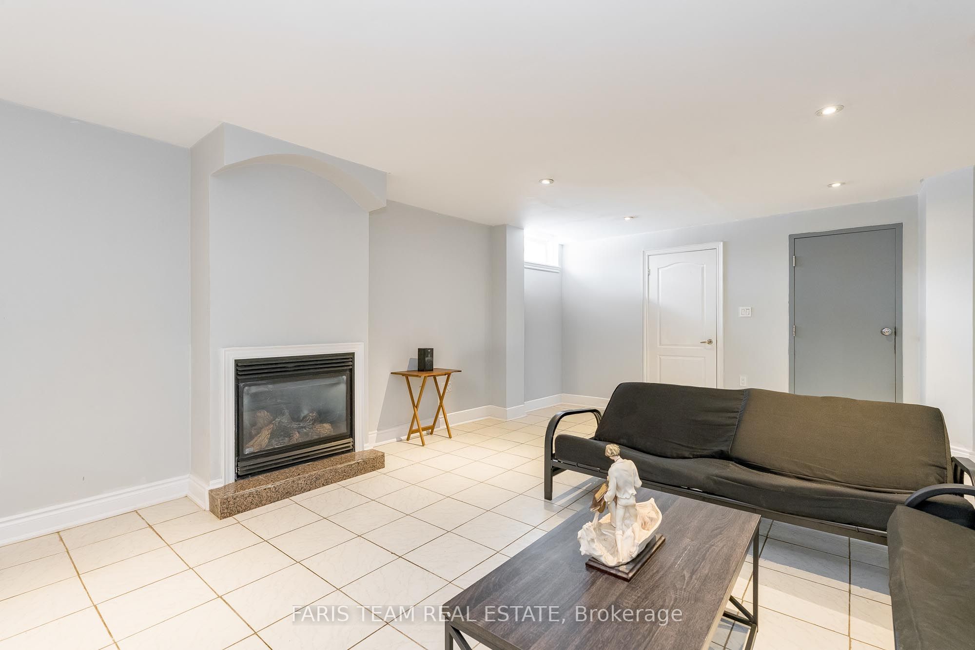 8 Elm Drive, Wasaga Beach Wasaga Beach