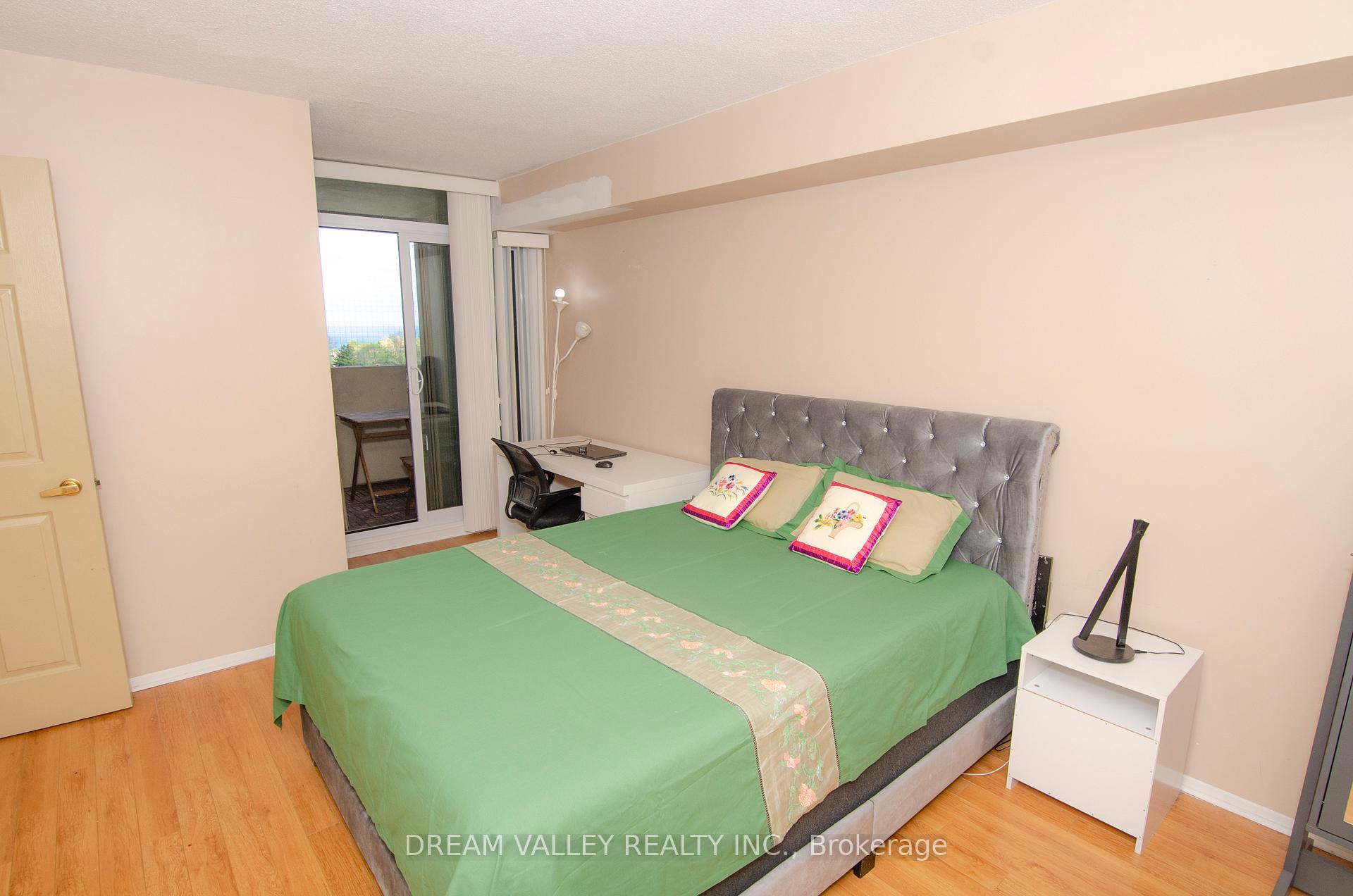 2 Bedrooms Condo at 3233 Eglinton, Toronto For sale