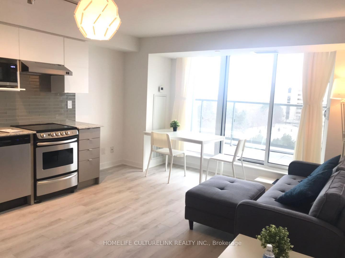 2 Bedrooms Condo at 160 Flemington, Toronto For sale