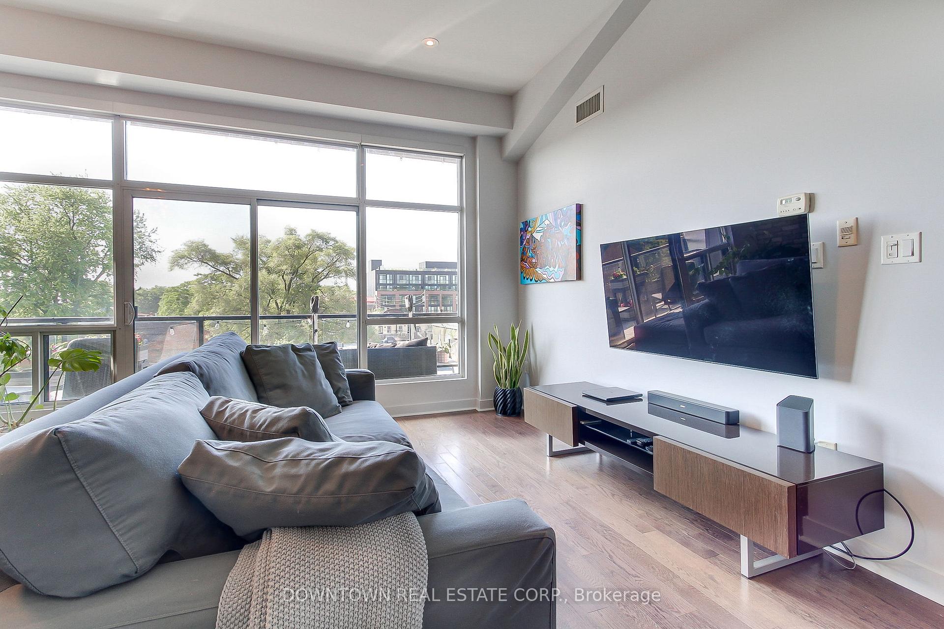 2 Bedrooms Condo at 53 Colgate, Toronto For sale