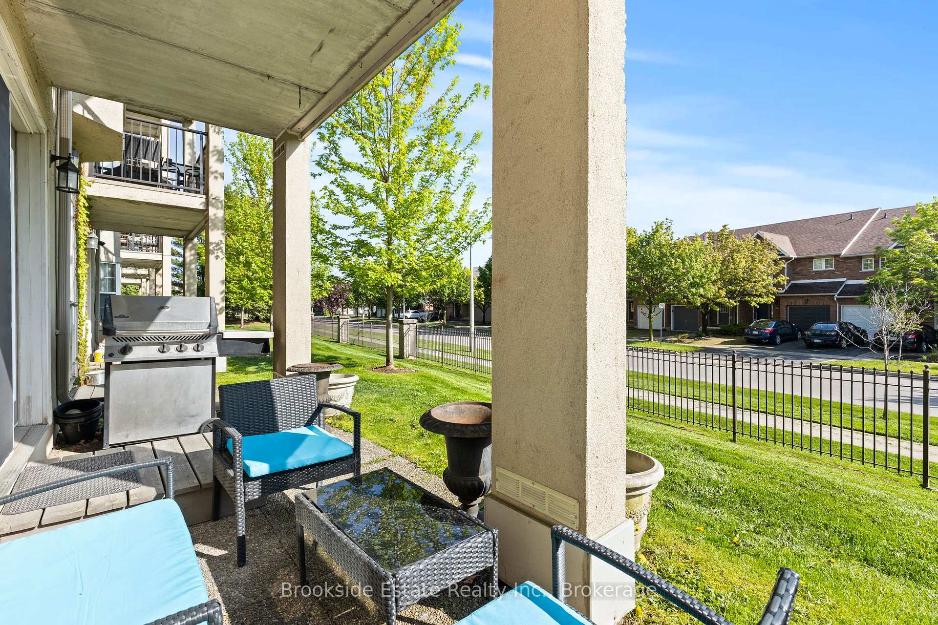 1 Bedroom Condo at 1431 Walkers, Burlington For sale