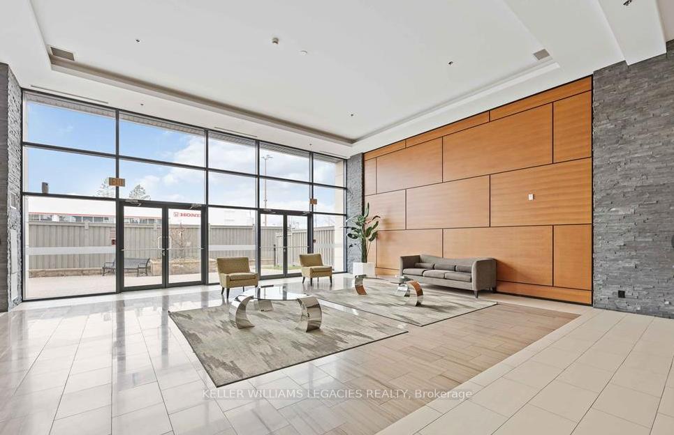 1 Bedroom Condo at 12 Woodstream, Vaughan For sale