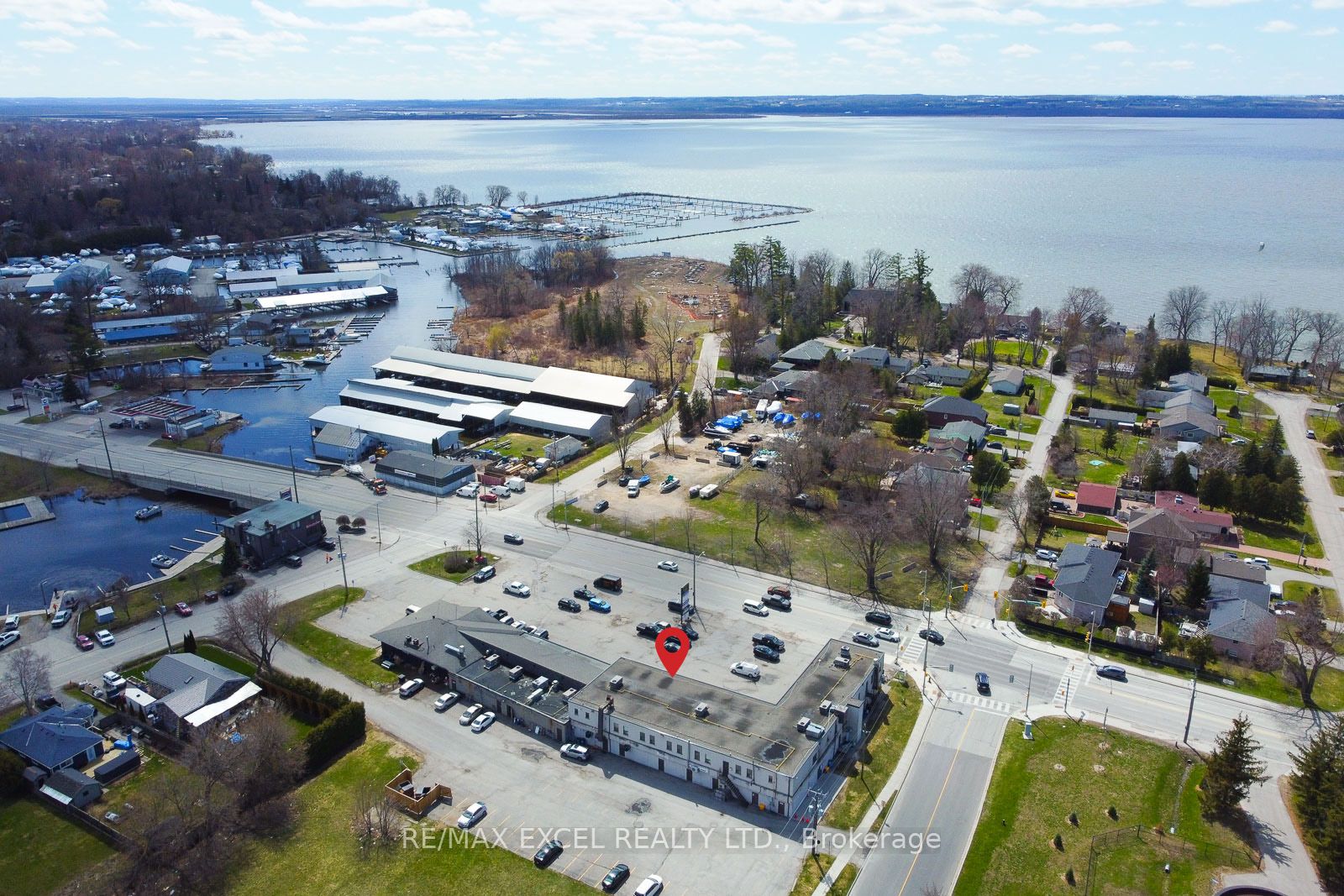 213 The Queensway Road S, #9