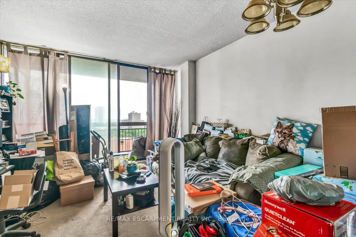 1 Bedroom Condo at 150 CHARLTON,  Hamilton For sale