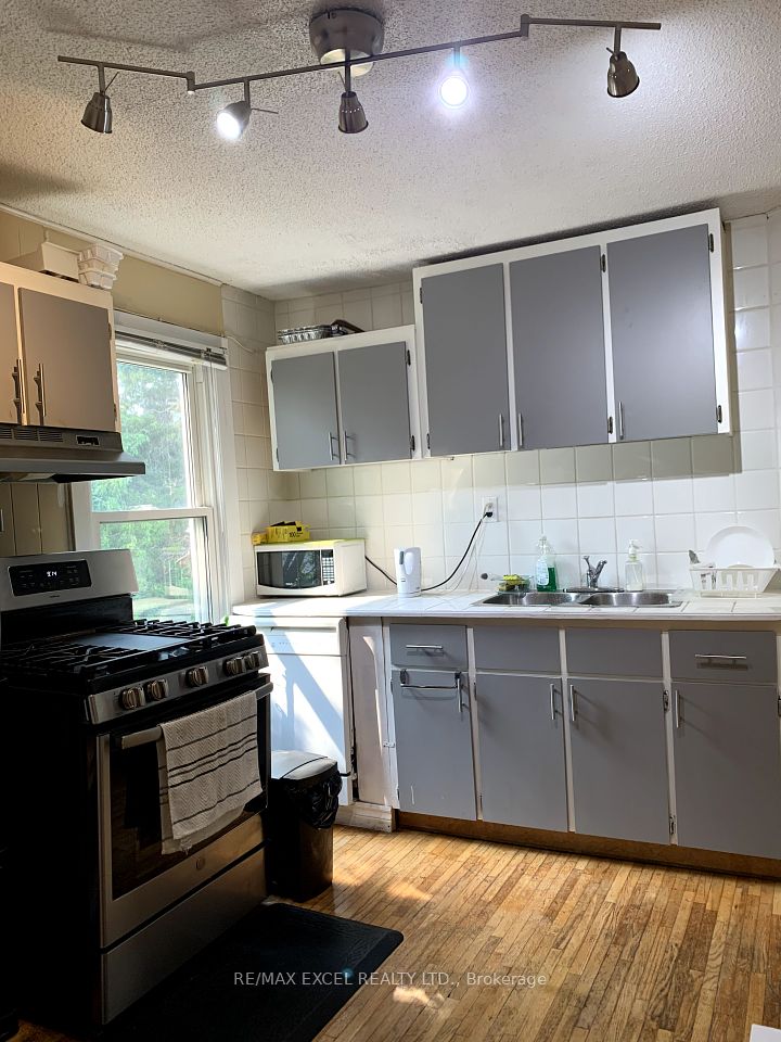 9 Macklin Street, Hamilton, ON L8S 3R9