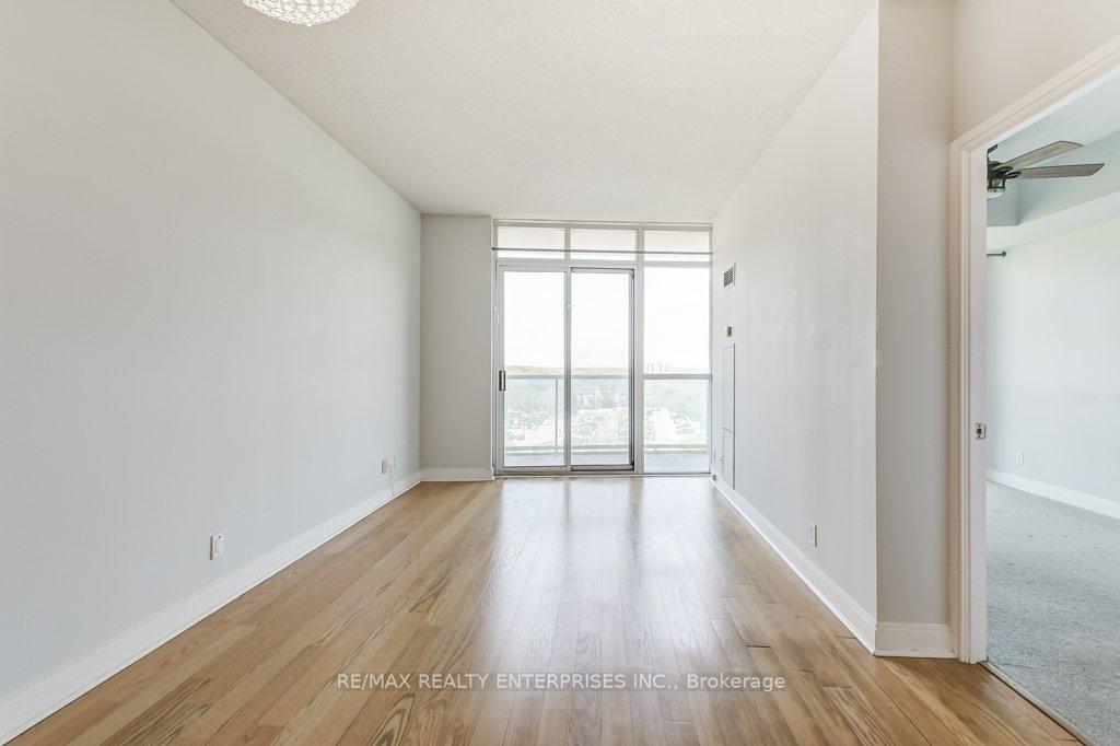 2 Bedrooms Condo at 80 Absolute, Mississauga For sale