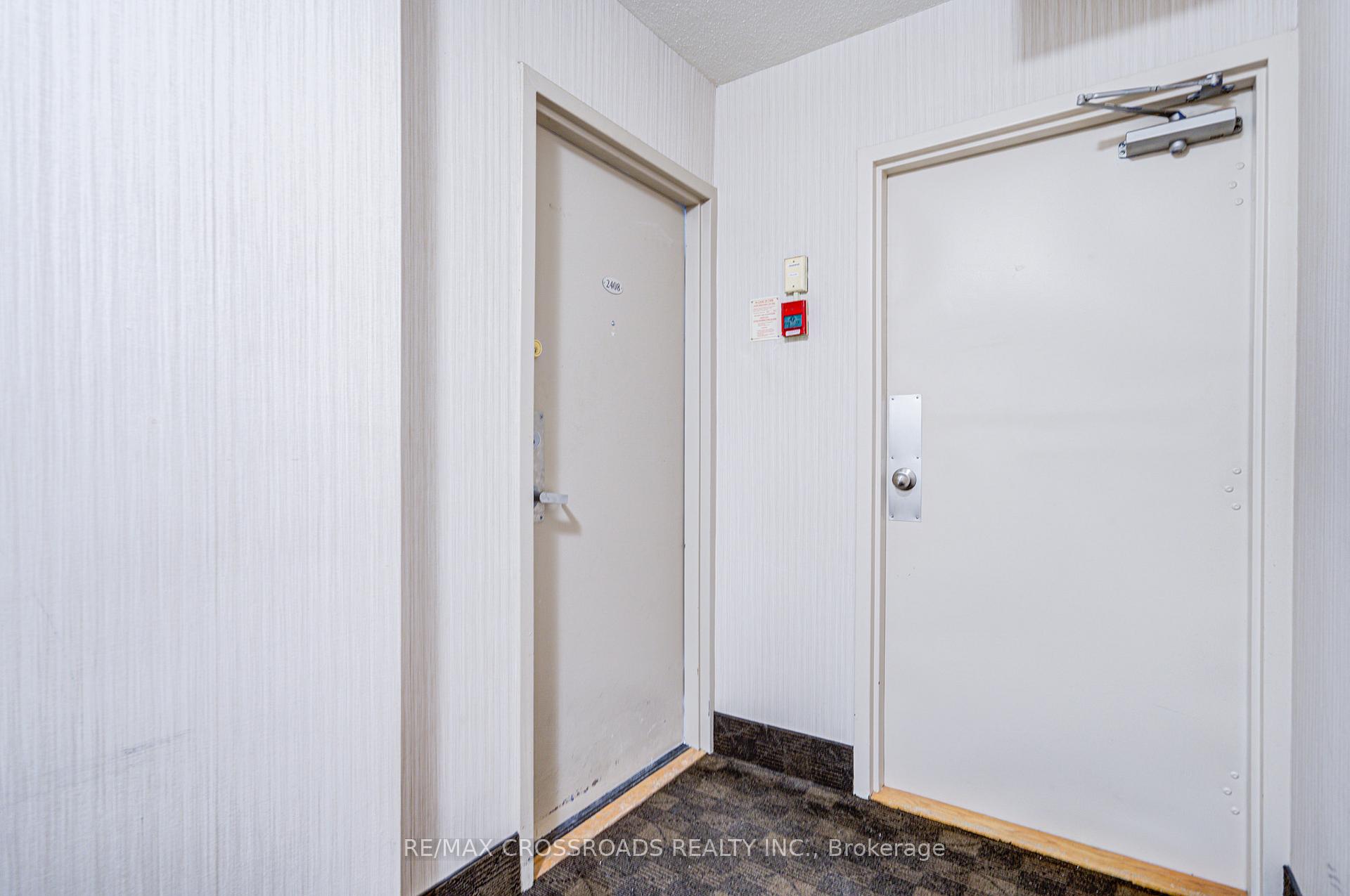 1 Bedroom Condo at 3 Massey, Toronto For sale