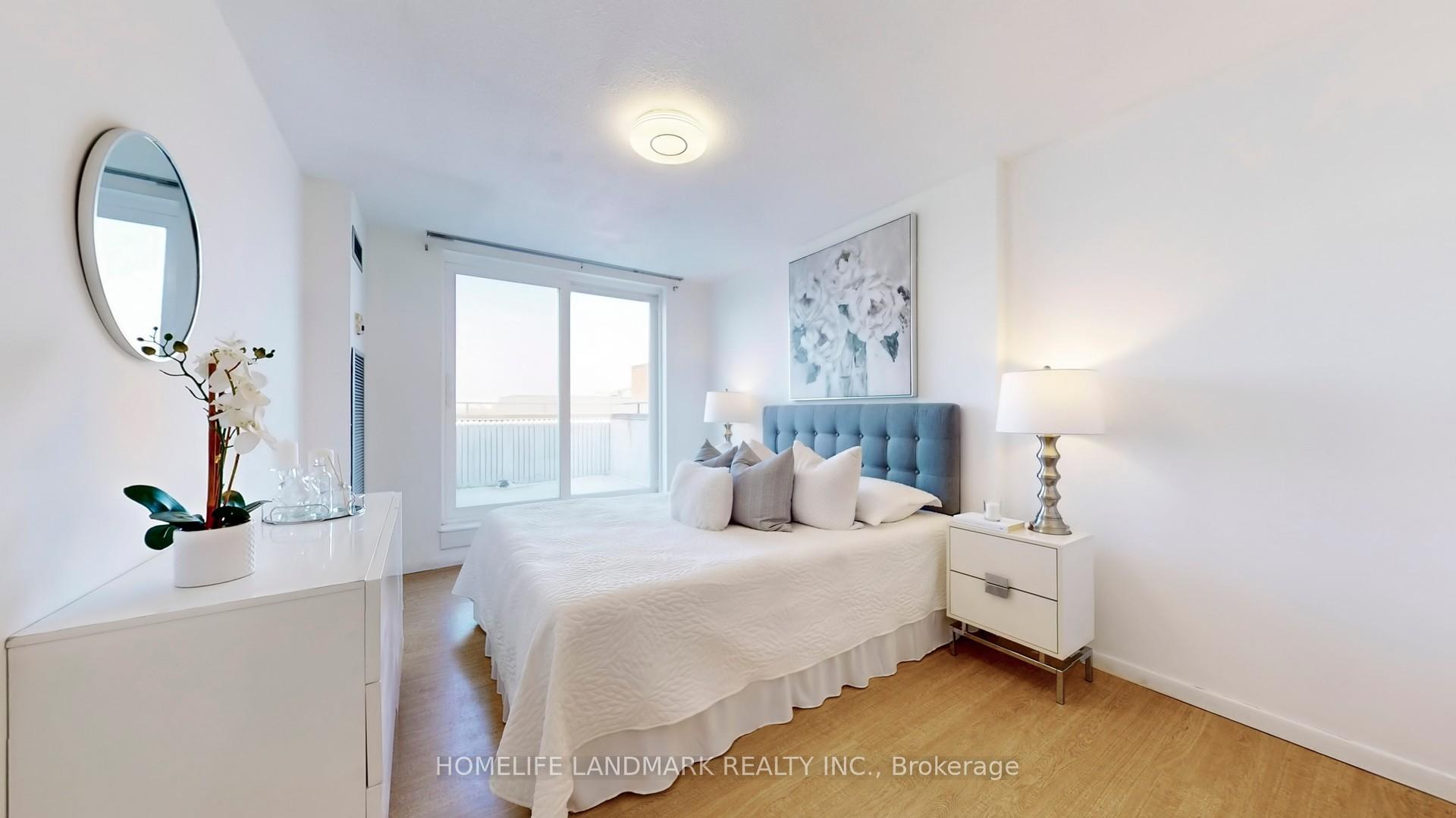 3 Bedrooms Condo at 1395 Williamsport, Mississauga For sale