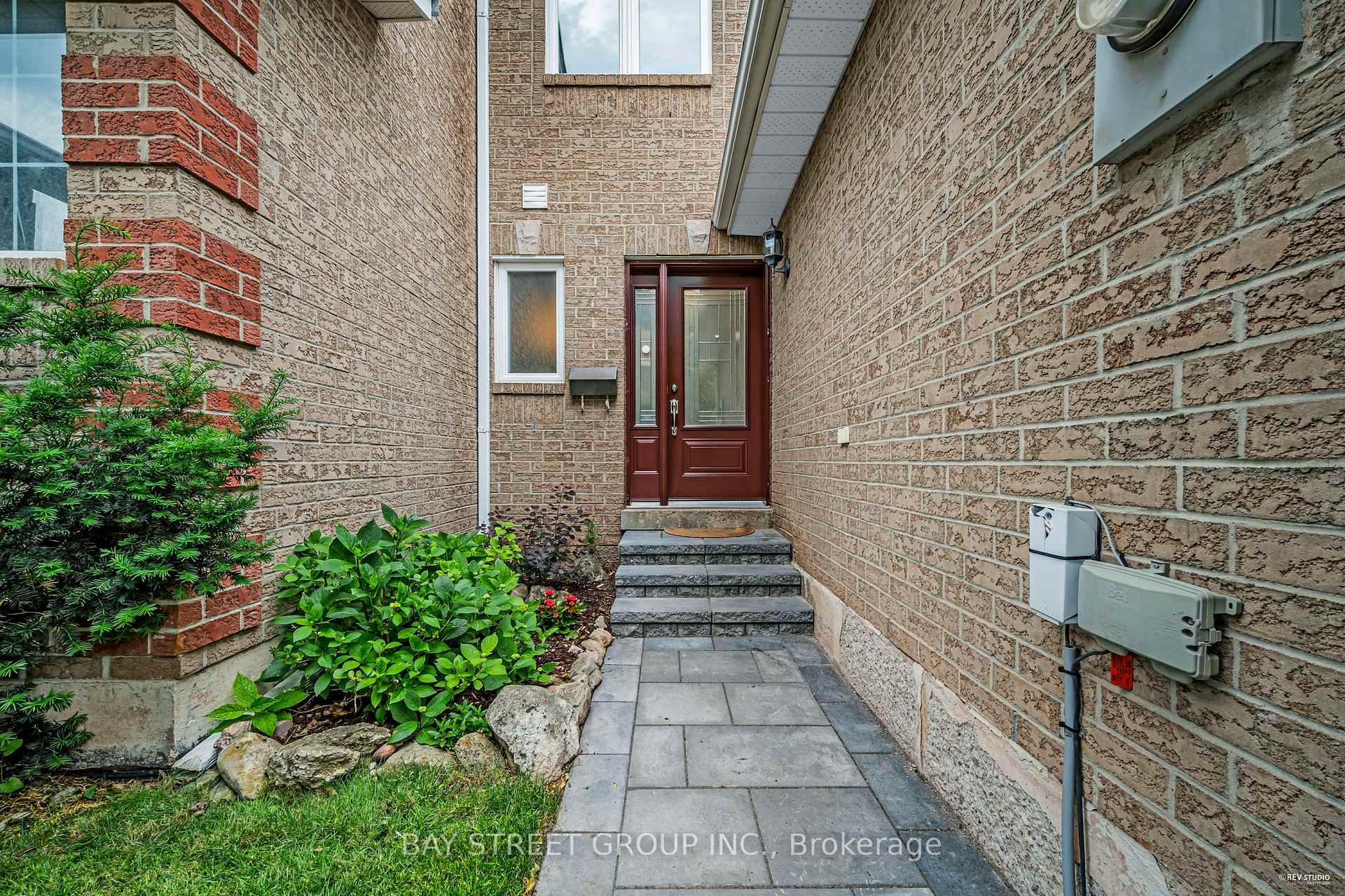 3 Bedrooms Condo at 1240 Westview, Oakville For sale