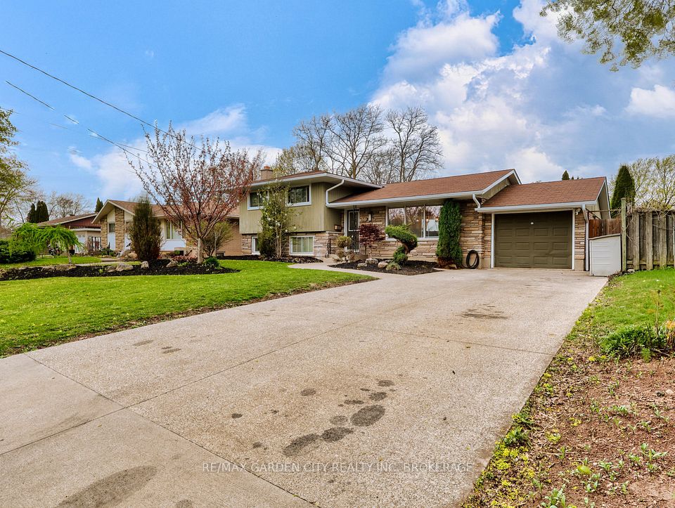 66 Lockview