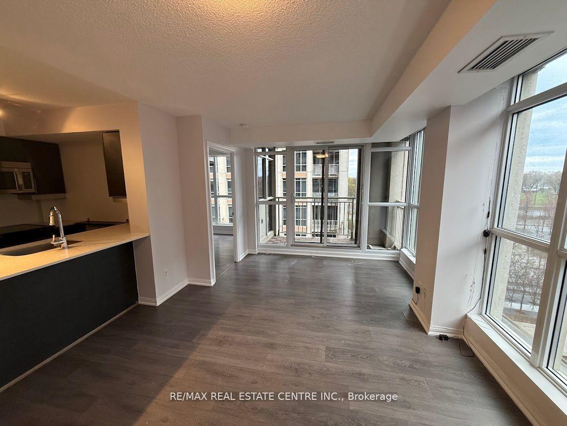 3 Bedrooms Condo at 35 Bastion, Toronto For sale
