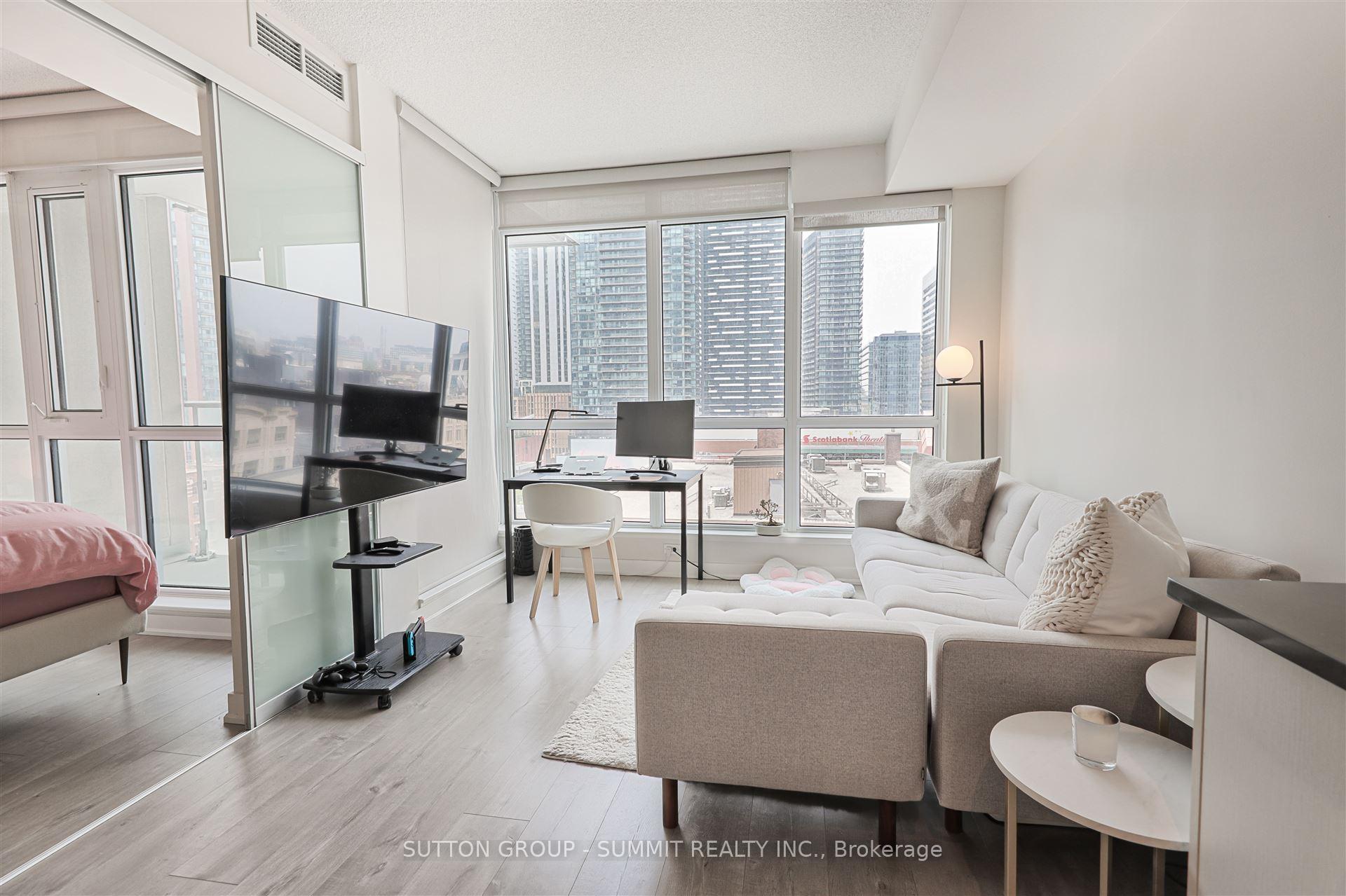 1 Bedroom Condo at 30 NELSON, Toronto For sale