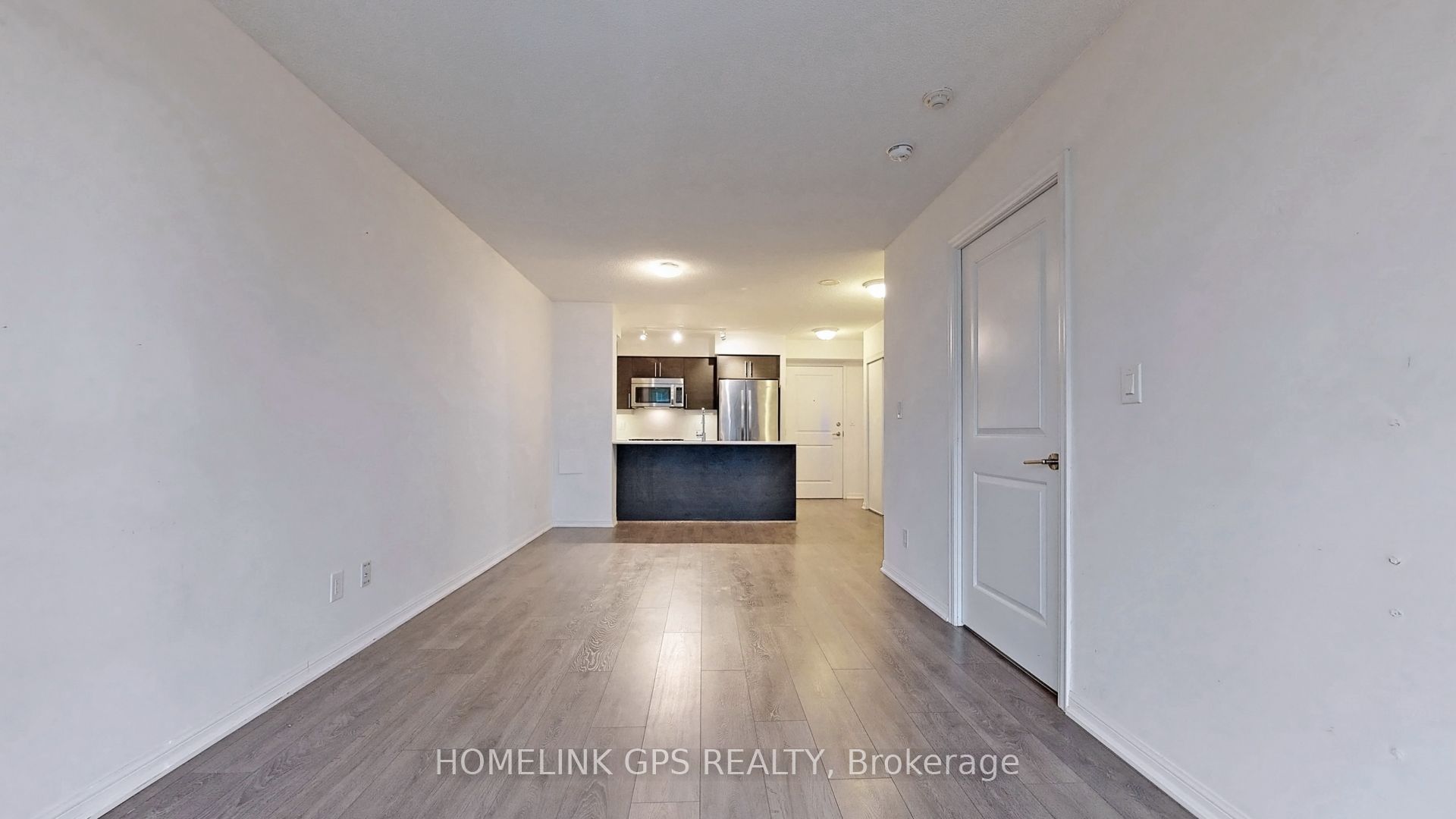 35 Bastion Street, #1814