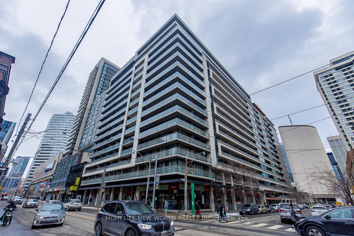 3 Bedrooms Condo at 111 Elizabeth,  Toronto For sale