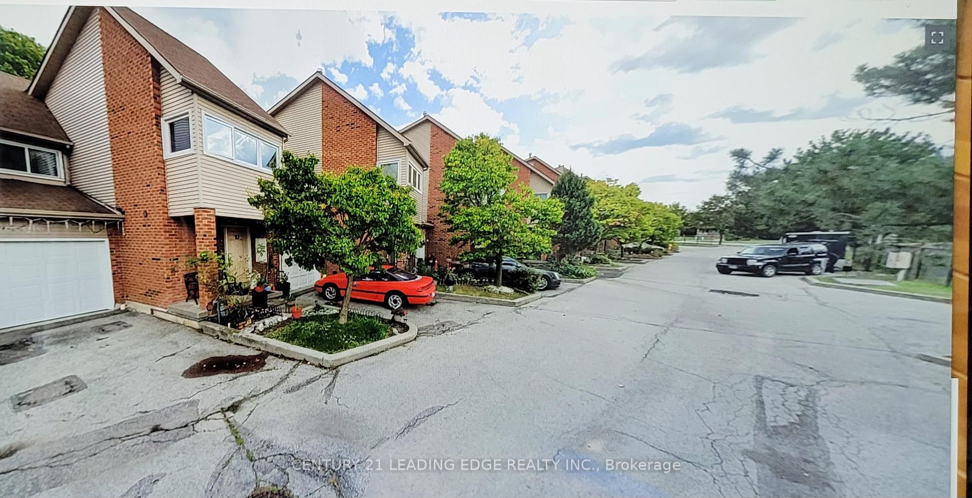 3 Bedrooms Condo at 1031 Midland, Toronto For sale