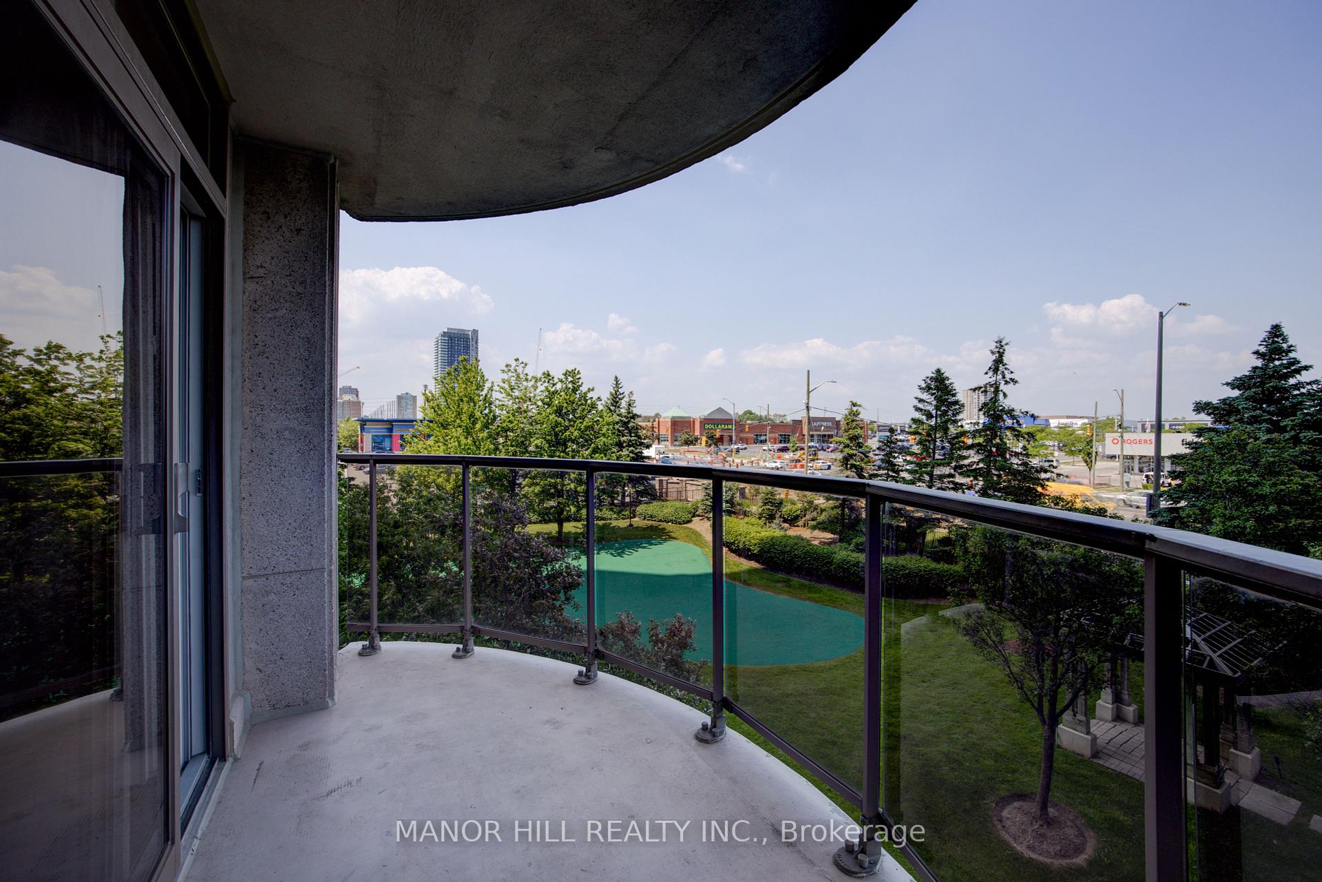 2 Bedrooms Condo at 35 Kingsbridge Garden,  Mississauga For sale