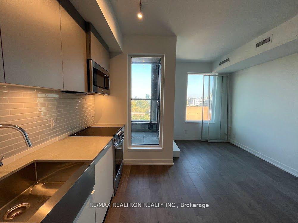 1 Bedroom Condo at 270 Dufferin, Toronto For sale