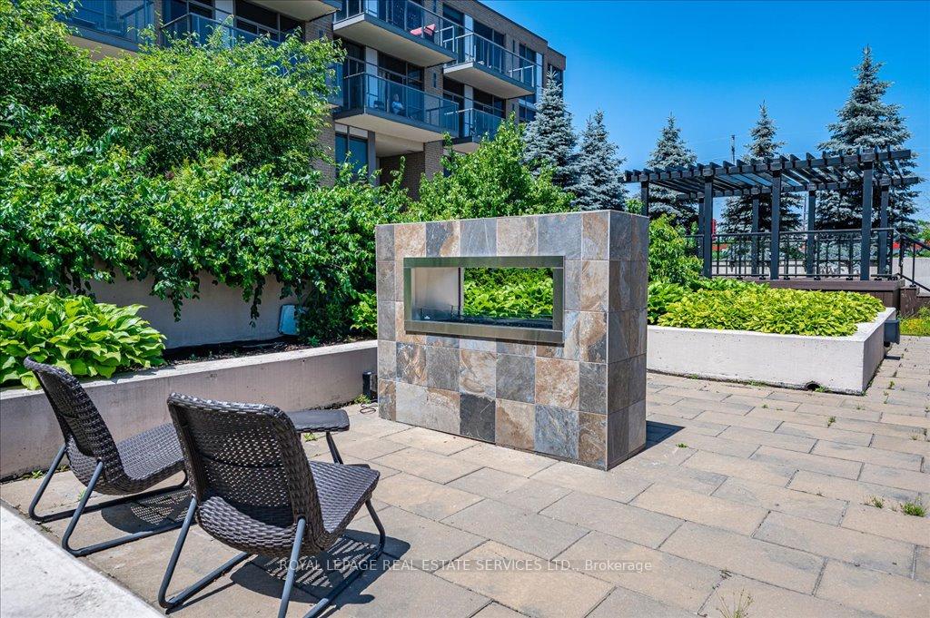 1 Bedroom Condo at 1940 Ironstone, Burlington For sale