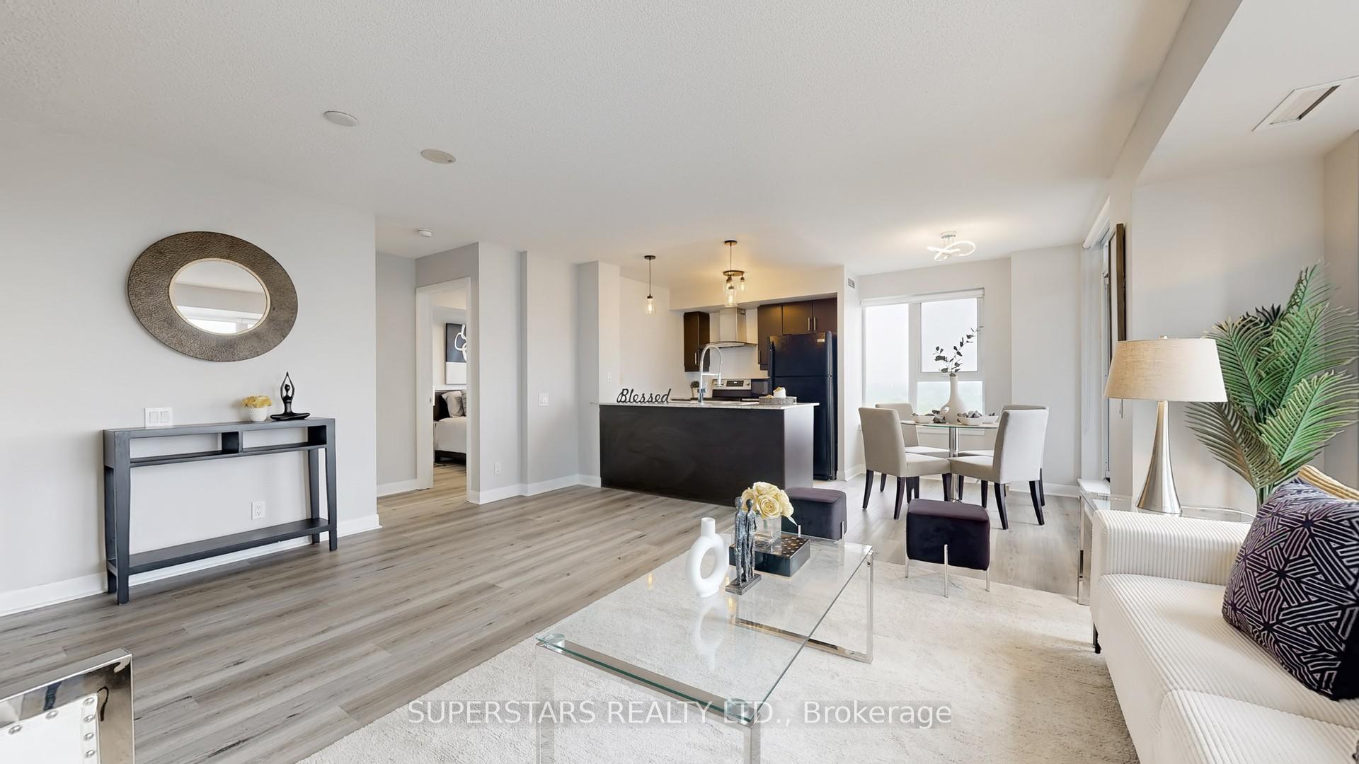 2 Bedrooms Condo at 25 Town Centre, Toronto For sale