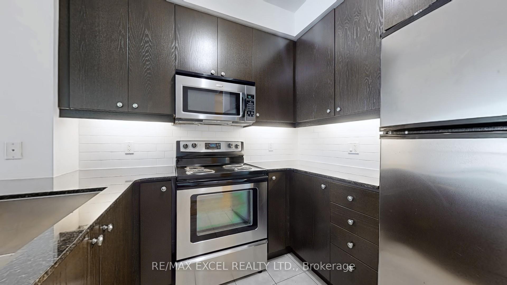 2 Bedrooms Condo at 1 Scott, Toronto For sale