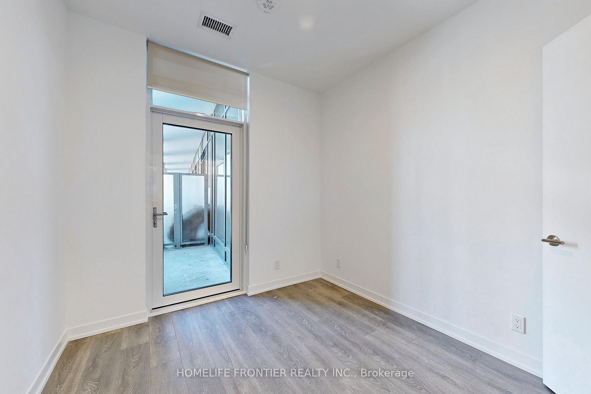 3 Bedrooms Condo at 7950 Bathurst, Vaughan For sale