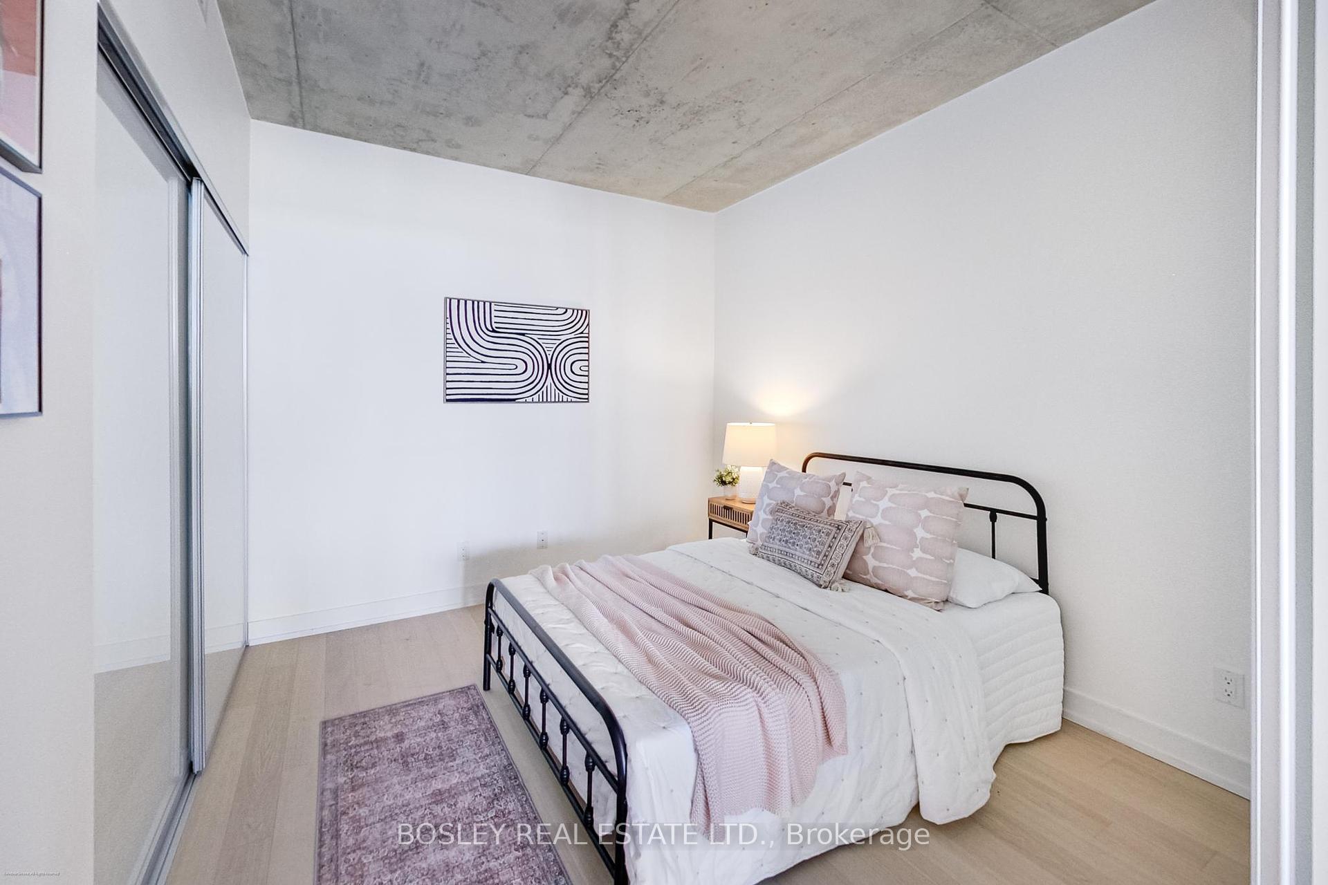 3 Bedrooms Condo at 20 Minowan Miikan, Toronto For sale