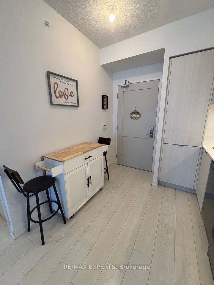 #731 - 26 Gibbs Road, Toronto, ON M9B 0E3