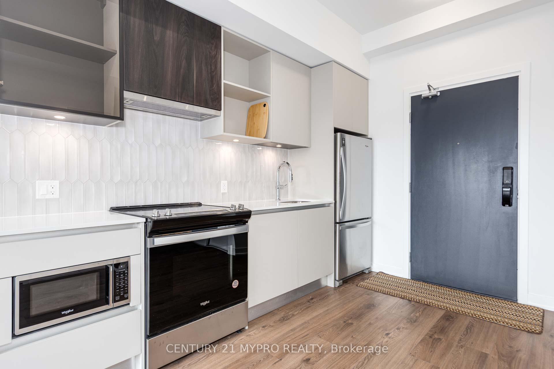 1 Bedroom Condo at 395 Dundas,  Oakville For sale