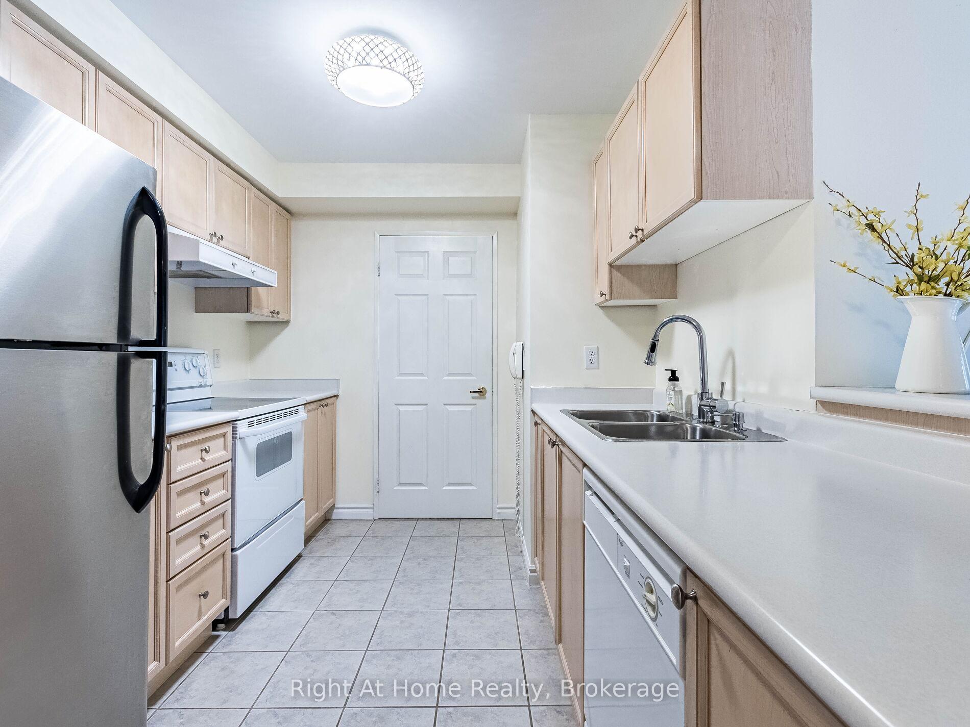 1 Bedroom Condo at 2300 Parkhaven, Oakville For sale