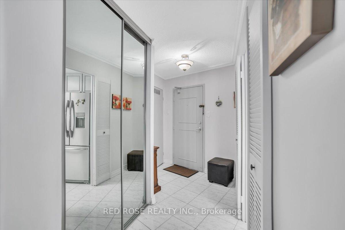 3 Bedrooms Condo at 3303 Don Mills,  Toronto For sale