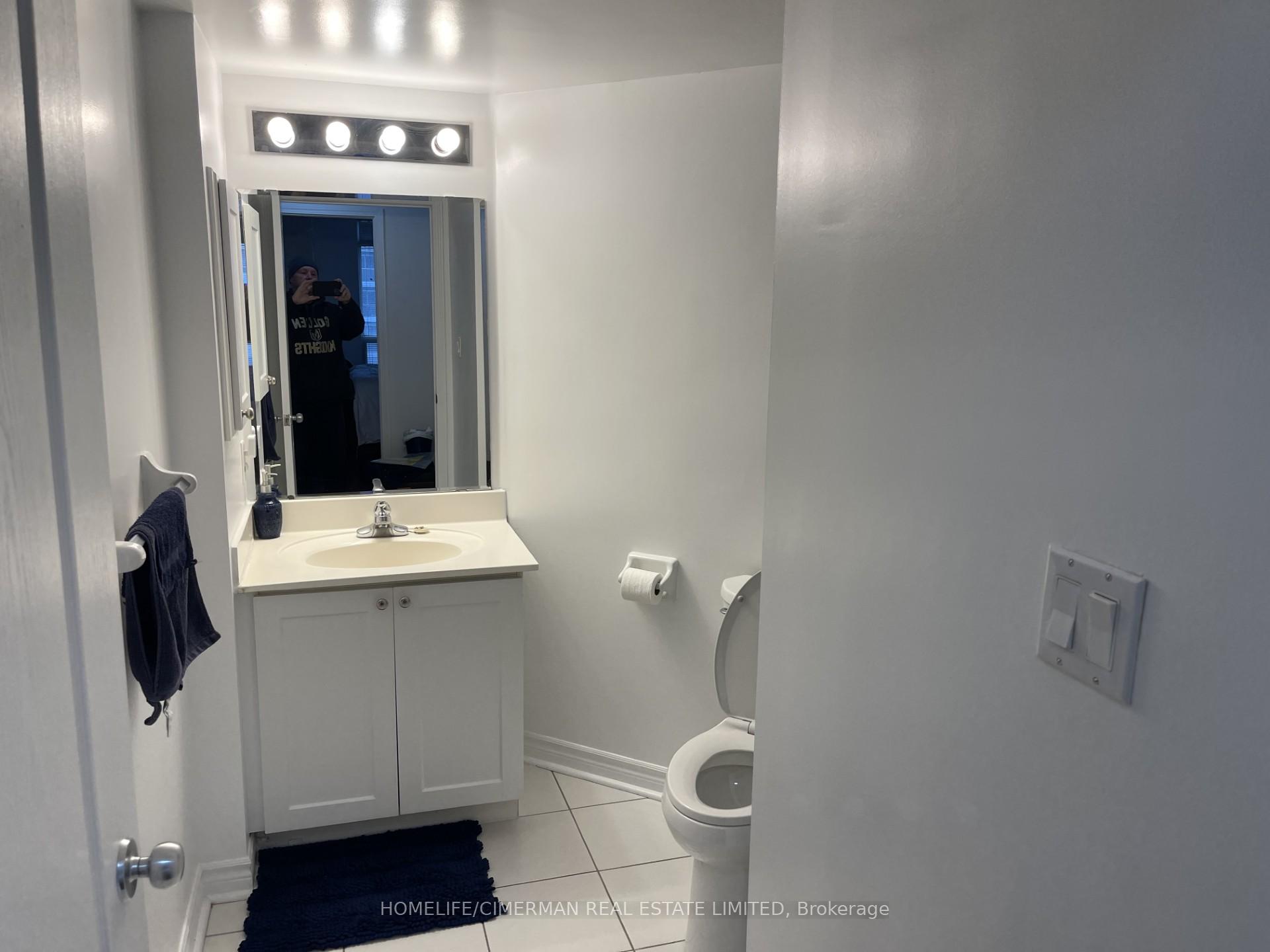 1 Bedroom Condo at 3 REAN,  Toronto For sale