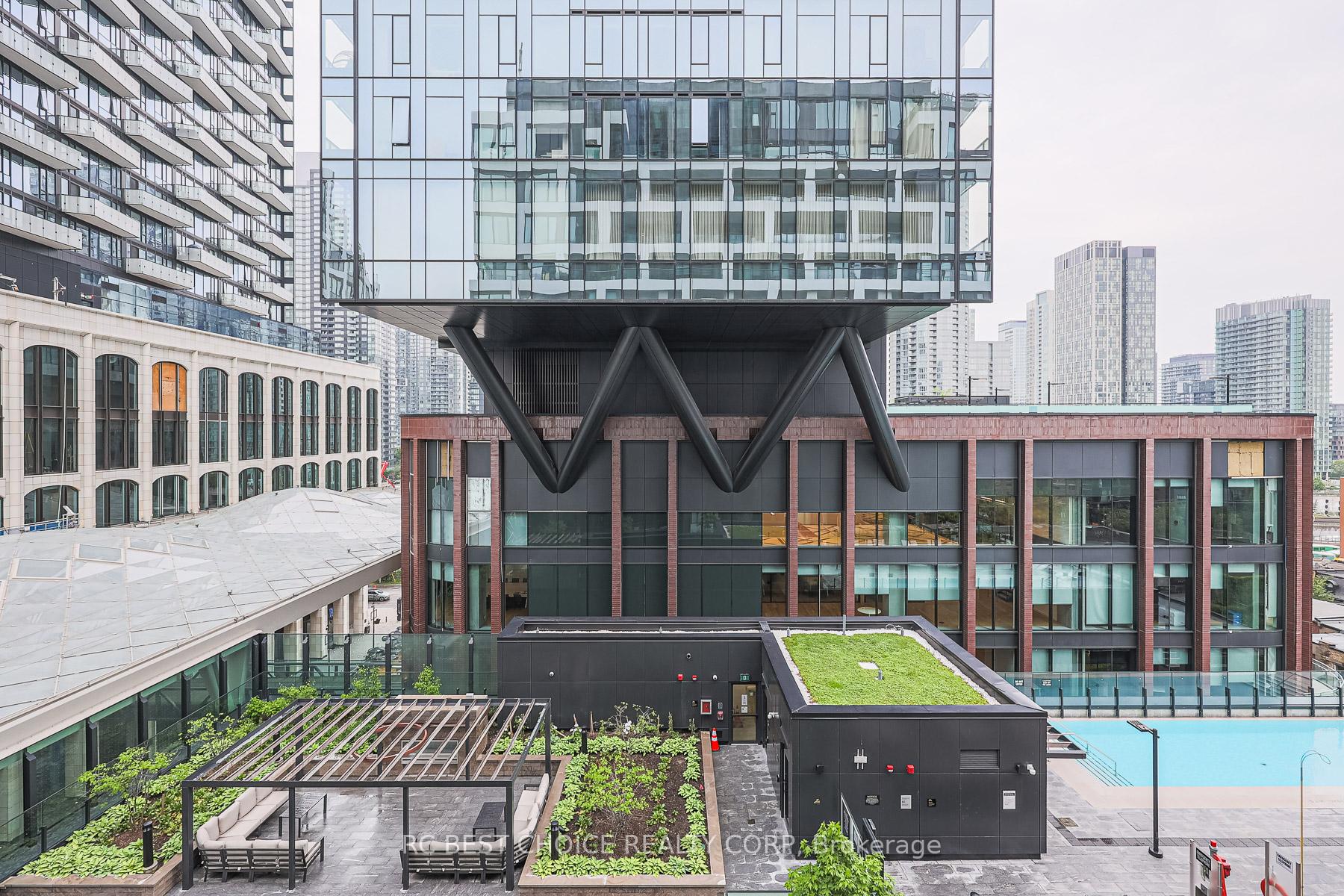 3 Bedrooms Condo at 455 Wellington, Toronto For sale