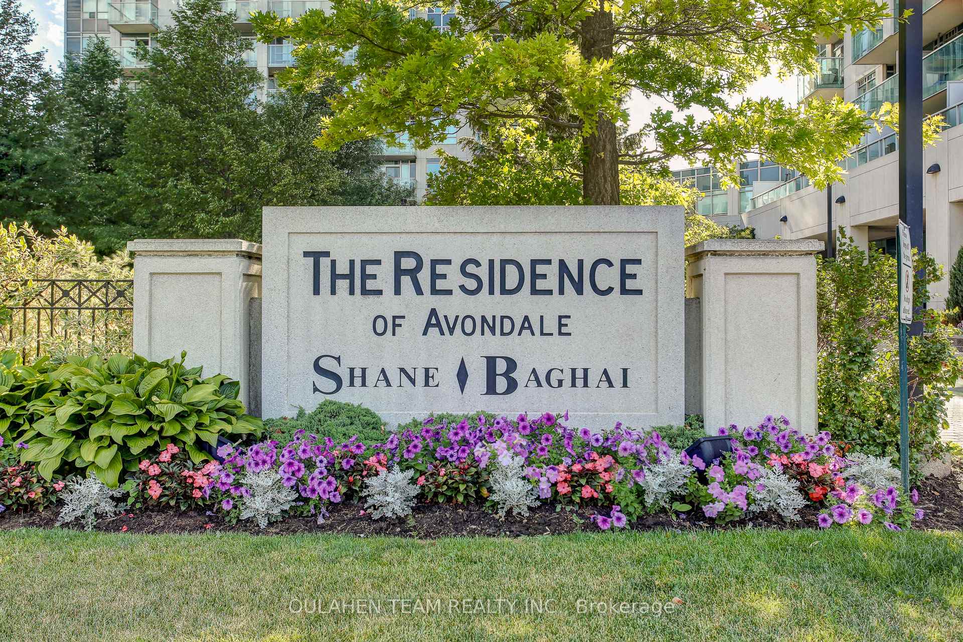 1 Bedroom Condo at 16 Harrison Garden, Toronto For sale