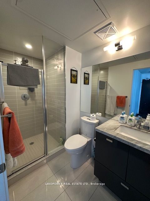 290 Adelaide Street W, #1810