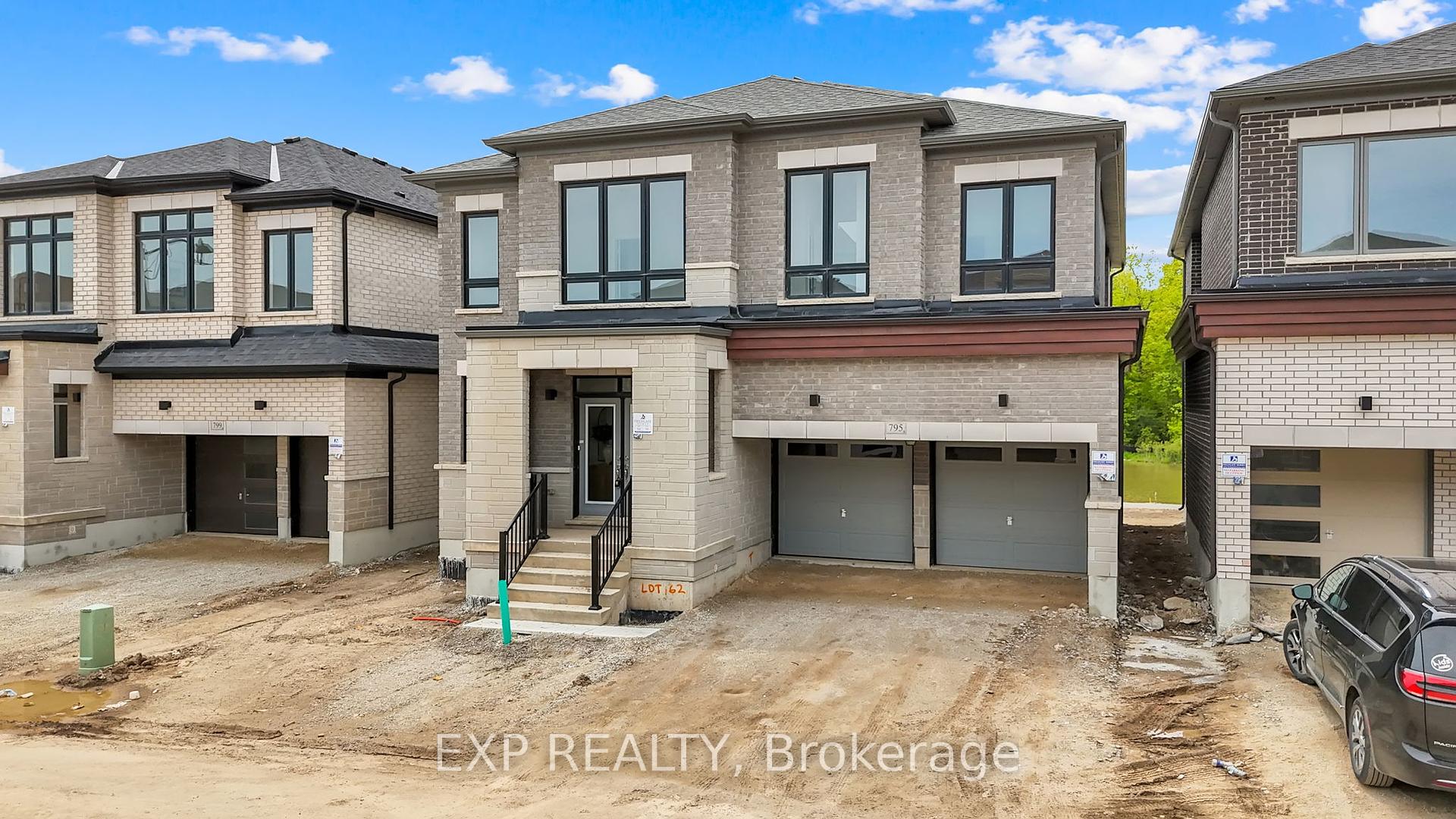 795 Apple Terrace, Milton, ON L9E 2C3